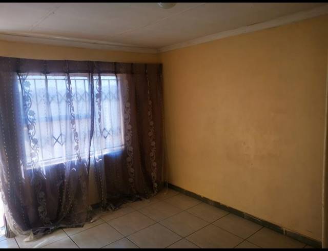 1 BEDROOM PROPERTY TO RENT IN VOSLOORUS EXT 6